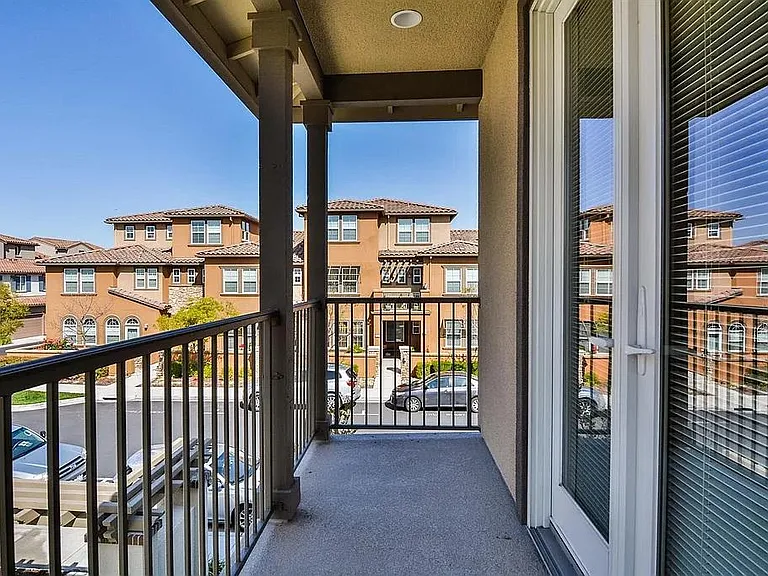 5230 Fioli Loop — Photo 17