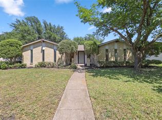 8 Green View Cir, Richardson, TX 75081