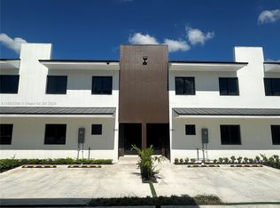 574 NW 7th St #1, Florida City, FL 33034