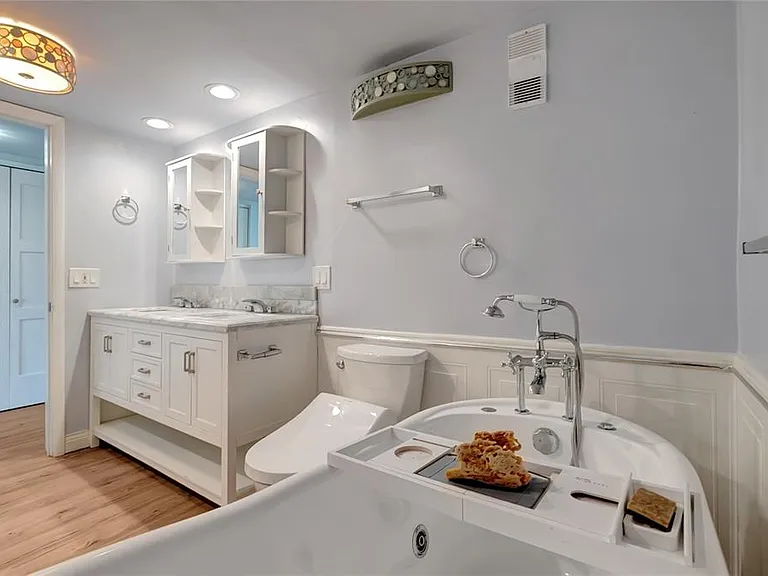 1581 Gulf Blvd #302N — Photo 28