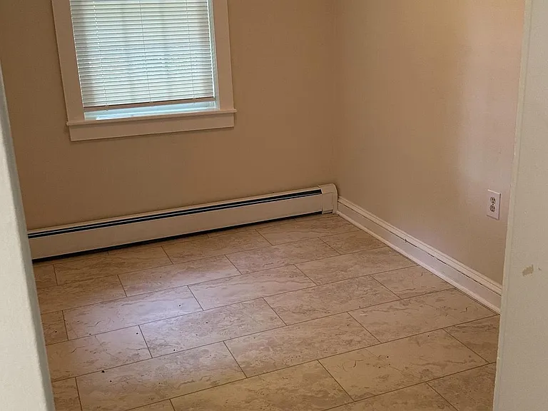 21120 Martinsburg Rd — Photo 17