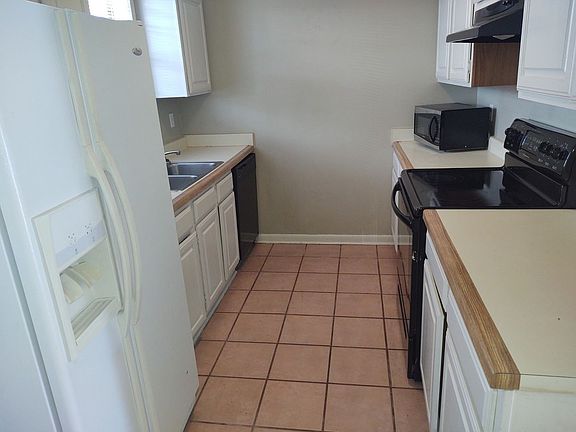 5th image of 100 Winchester Dr APT 301