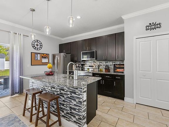 3rd image of 13657 SW 33rd Cir