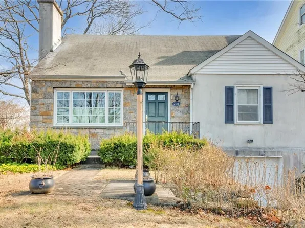 201 Spring Street, Mount Kisco, NY 10549