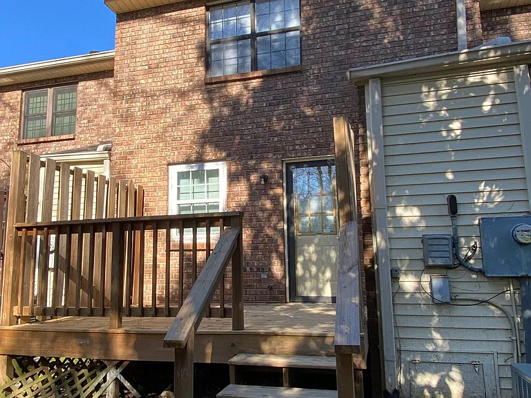 237 Thistle Ln — Photo 12