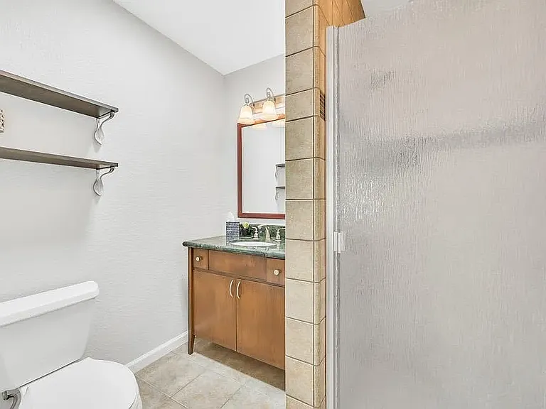 10489 Sky Cir — Photo 19