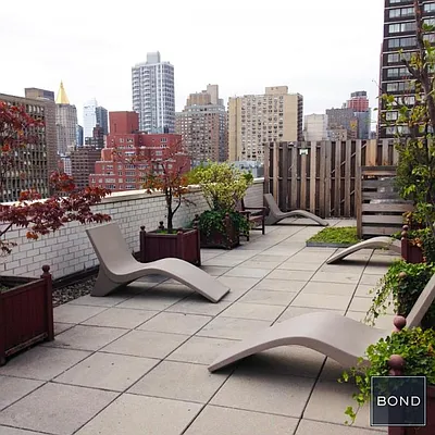 Rented by Bond New York | media 8