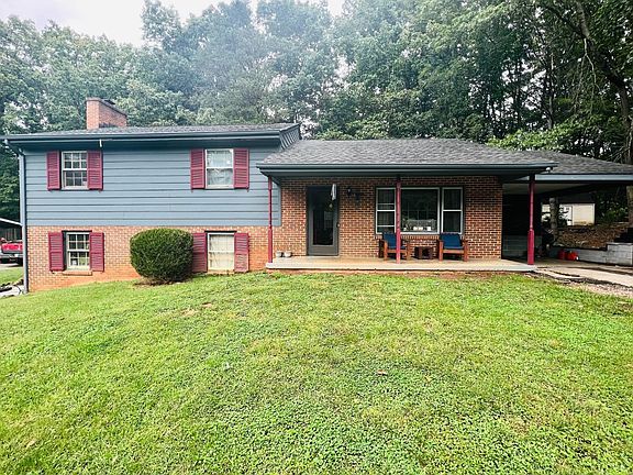 2nd image of 202 College Park Dr