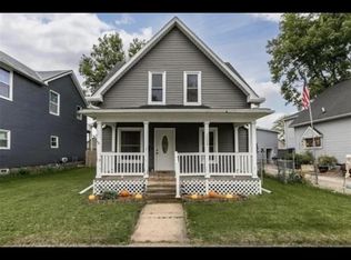1020 9th St NW, Cedar Rapids, IA 52405