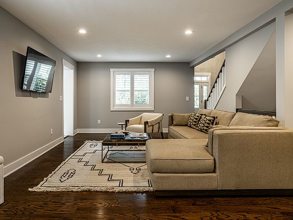5th image of 8507 N Illinois St