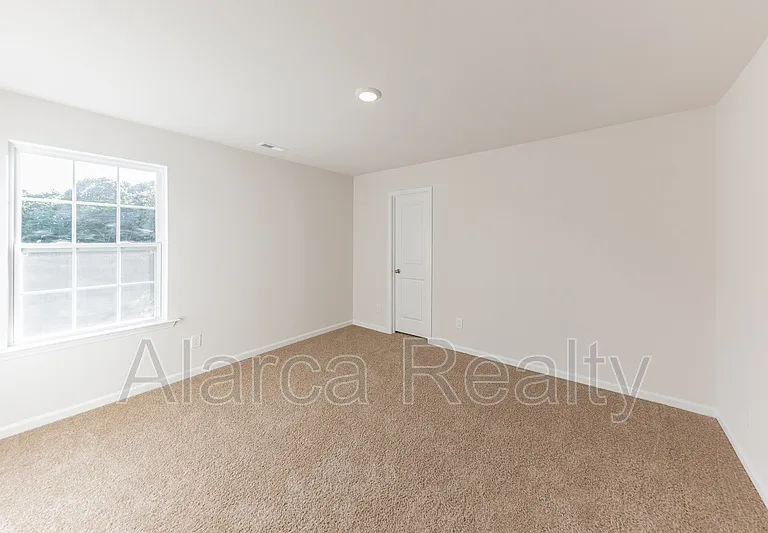 114 Sequoia Forest Dr — Photo 9