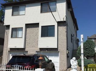 134 Willow Rd W, Staten Island, NY 10303