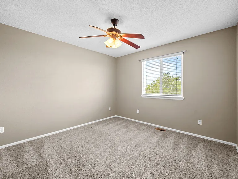 4516 Laramie Sky Dr — Photo 13