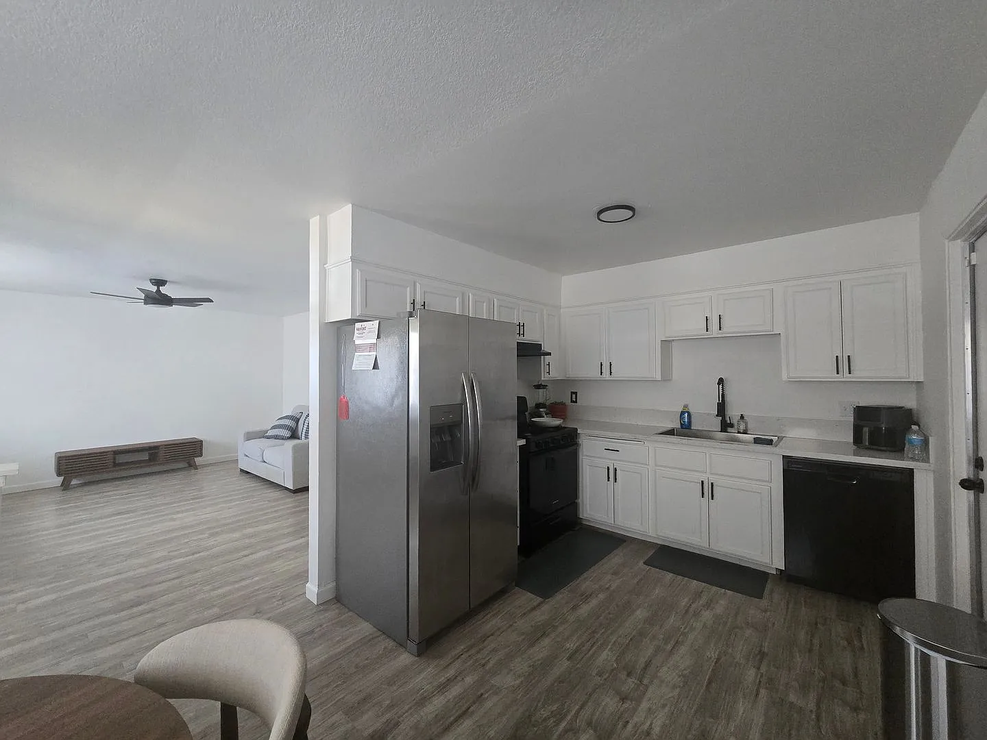 4 BR 2 Ba Available 9/1 — Photo 3