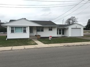 1108 Vulcan St, Iron Mountain, MI 49801