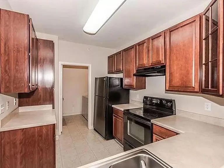 10518 Hill Point Ct — Photo 10