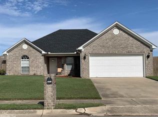 13817 Chesterfield Cir, North Little Rock, AR 72117