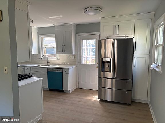 5th image of 49 Miry Brook Rd