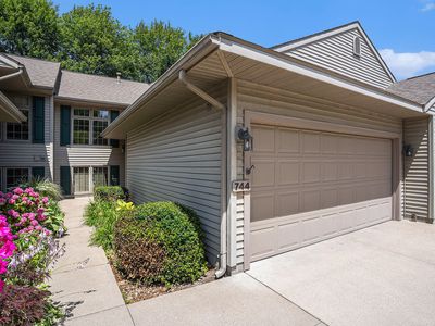 744 Tournament Cir, Muskegon, MI, 49444