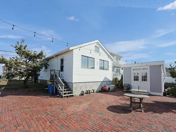 877 Shirley St, Winthrop, MA 02152
