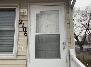 2106 Taylor Dr, Iowa City, IA 52240