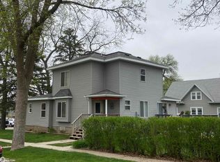 220 N Moore St, Algona, IA 50511