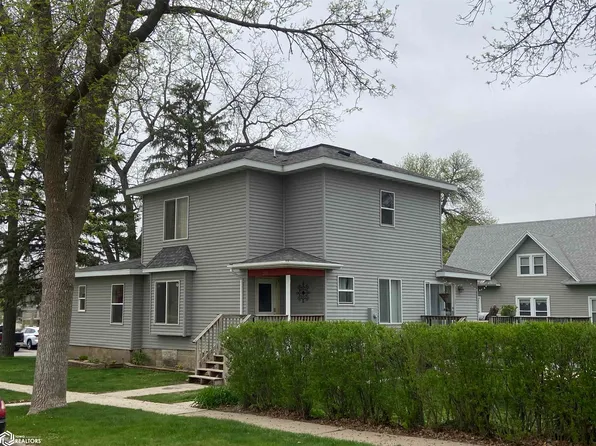 220 N Moore St, Algona, IA 50511