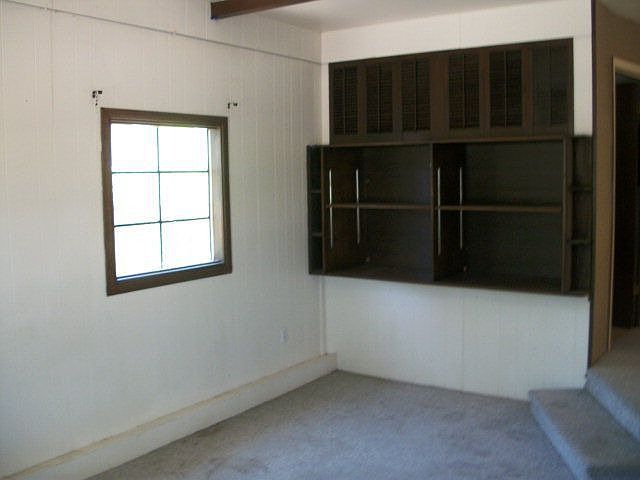 2nd image of 3017 3rd Ave