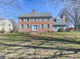 1235 Detwiler Dr, York, PA 17404