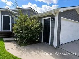15923 Clarke Springs Dr, Houston, TX