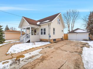 250 W Caroline St, Markesan, WI 53946