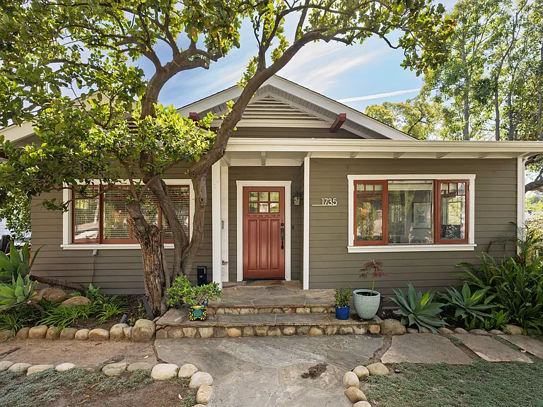 1735 Olive St — Photo 22