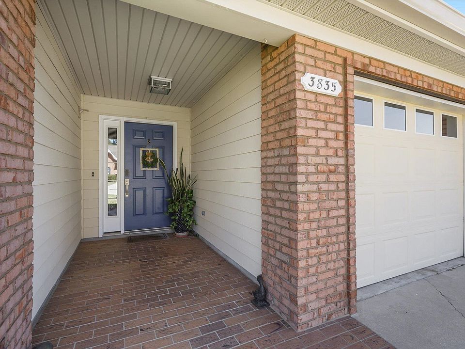 2nd image of 3835 Pinewalk Dr