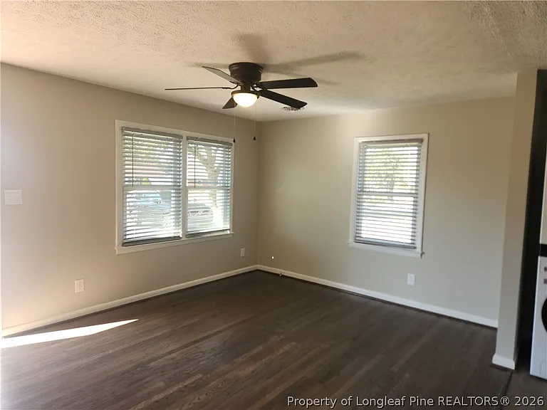 417 Windemere Dr — Photo 3