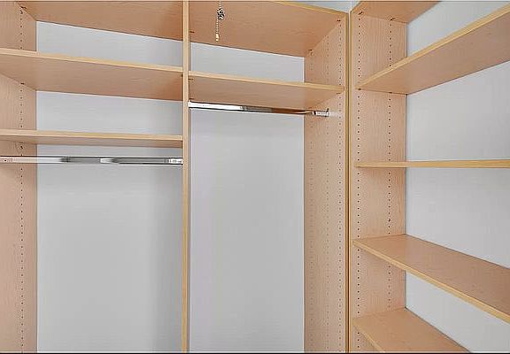 5th image of 220 E 63rd St APT 8P