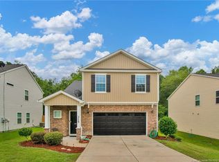 315 River Oak St, Spring Lake, NC 28390