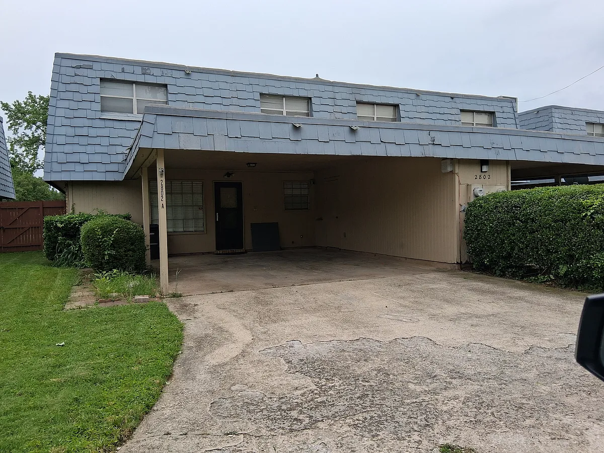 Building Photo - 2802 S Fielder Rd #A