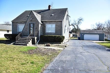 2nd image of 2614 Martha St
