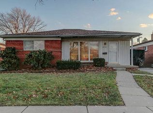 20324 Sunnydale St, Saint Clair Shores, MI 48081