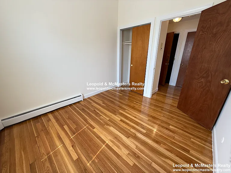 North Beacon St Brighton Apartments — Photo 17