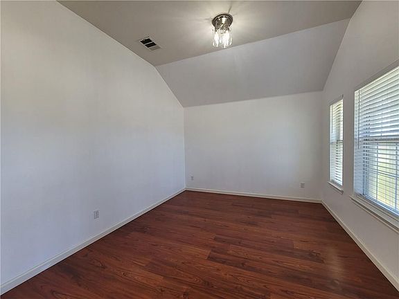 5th image of 4005 Gainer Ct