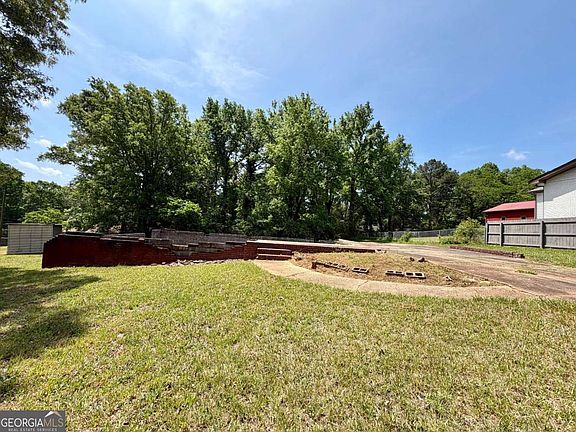 4th image of 6674 Birch Rd