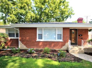12 E Oak St, Villa Park, IL