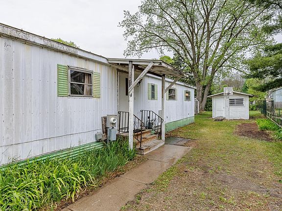 3rd image of 921 Depot STREET