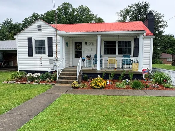110 Sanford St, Oak Hill, WV 25901