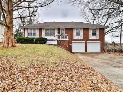 3622 S Queen Ridge Dr, Independence, MO, 64055