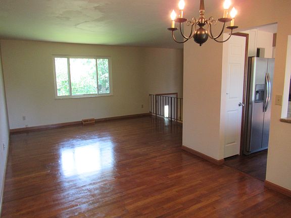 5th image of 11874 Cedarcreek Dr
