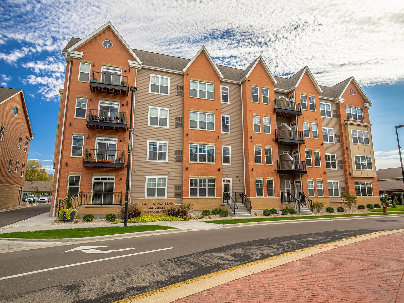 Conservancy Bend Residences — Photo 4