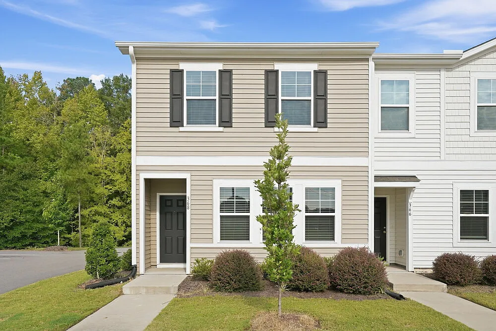 3 bed, 2.5 bath, 1590 sqft, $1,800 — Photo 1