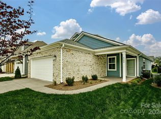 6088 Pier Dr, Denver, NC 28037